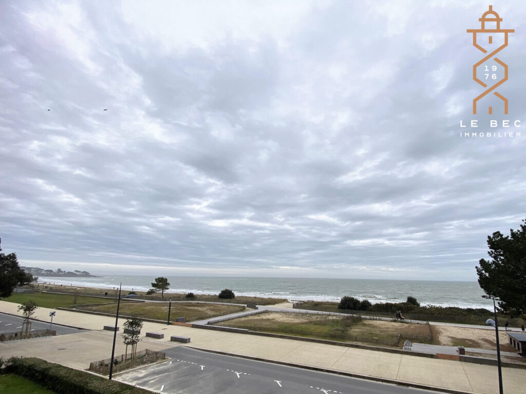 Bien: Appartement T2 en duplex avec vue mer à Carnac Plage