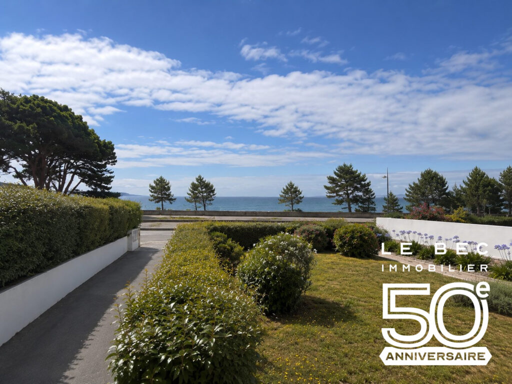 Bien: Superbe appartement à vendre vue mer à Carnac, Grande Plage