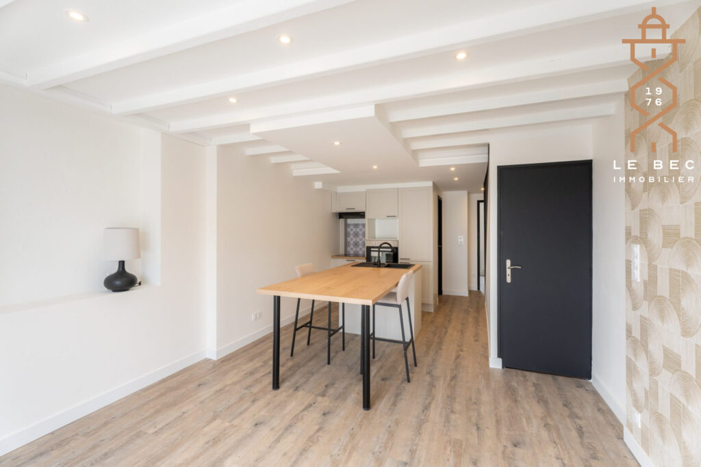 Bien: Appartement à vendre, 4 Pièces à CARNAC Bourg