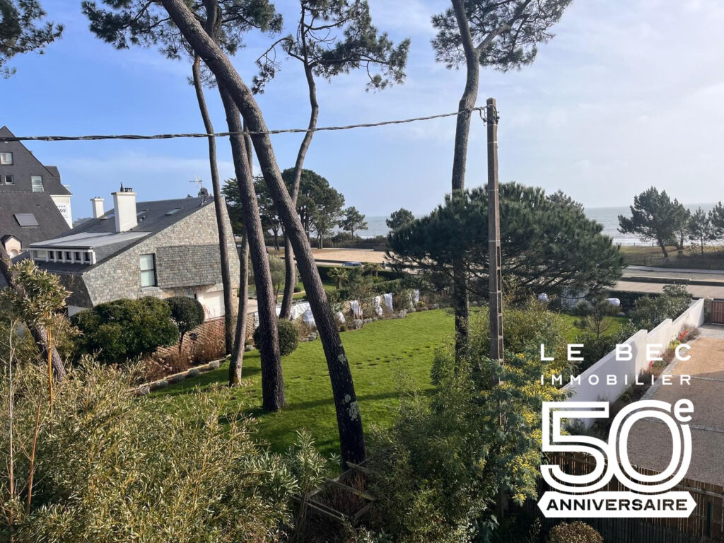 Bien: Appartement à vendre, 3 Pièces, 2ème étage, à CARNAC Plage