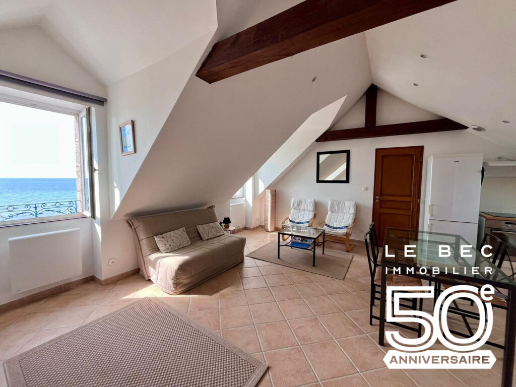Bien: Appartement à vendre avec vue mer dominante à CARNAC Plage