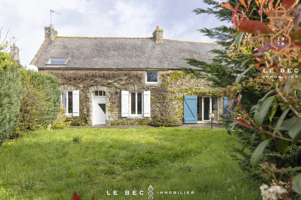 Bien: Maison en pierre à vendre, 4 Pièces, 104m² à CARNAC