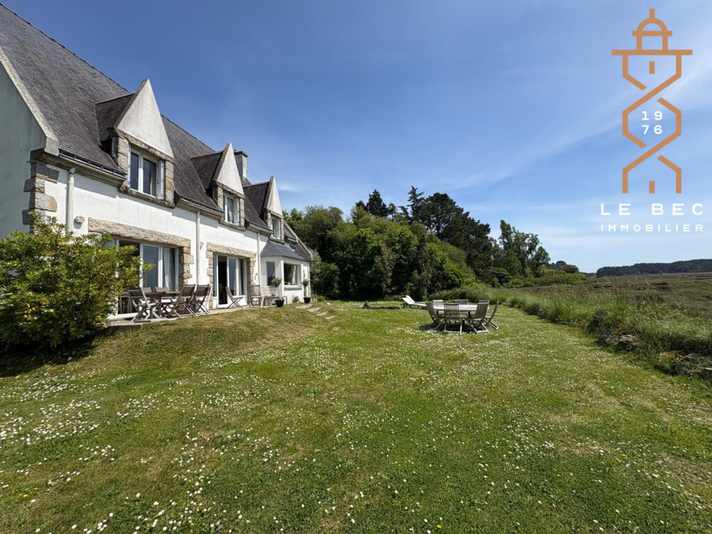Bien: Propriété à vendre, 7 Chambres, Vue sur la rivière à LA TRINITE SUR MER