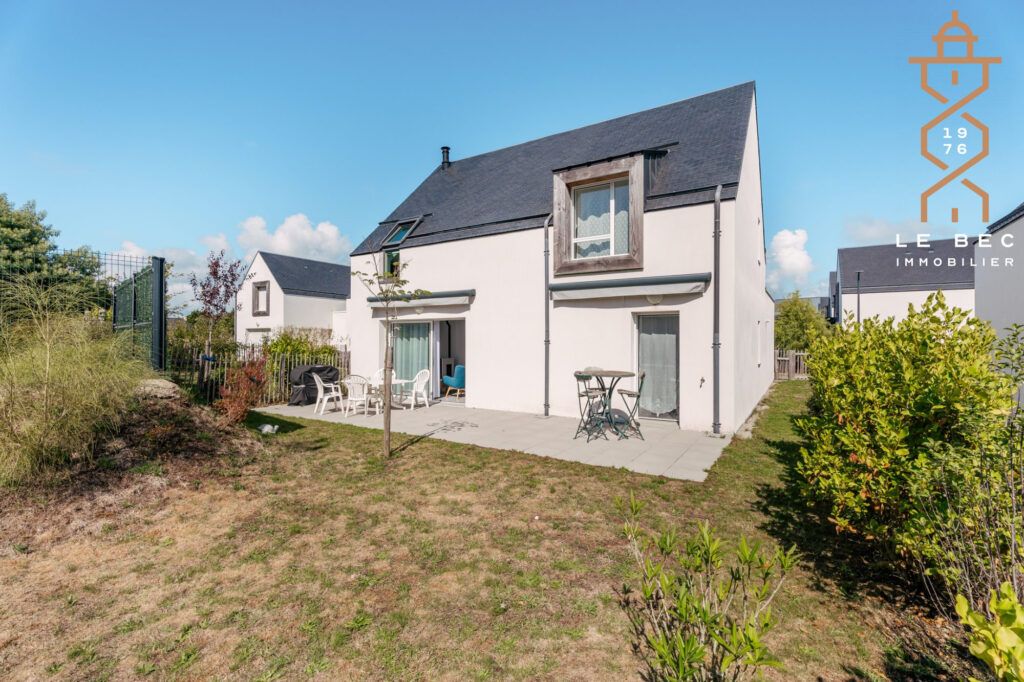 Bien: 🏡 Maison contemporaine de 2020  à vendre, 3 chambres entre plages et bourg – Résidence calme