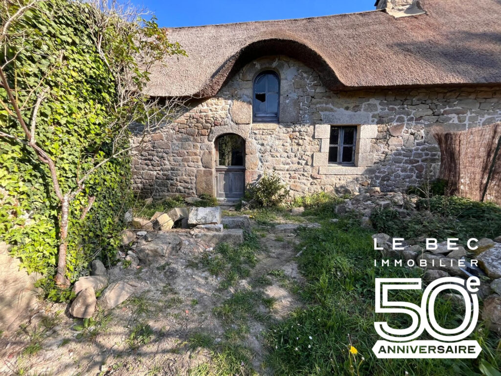 Bien: Belle chaumière à rénover en campagne de Carnac