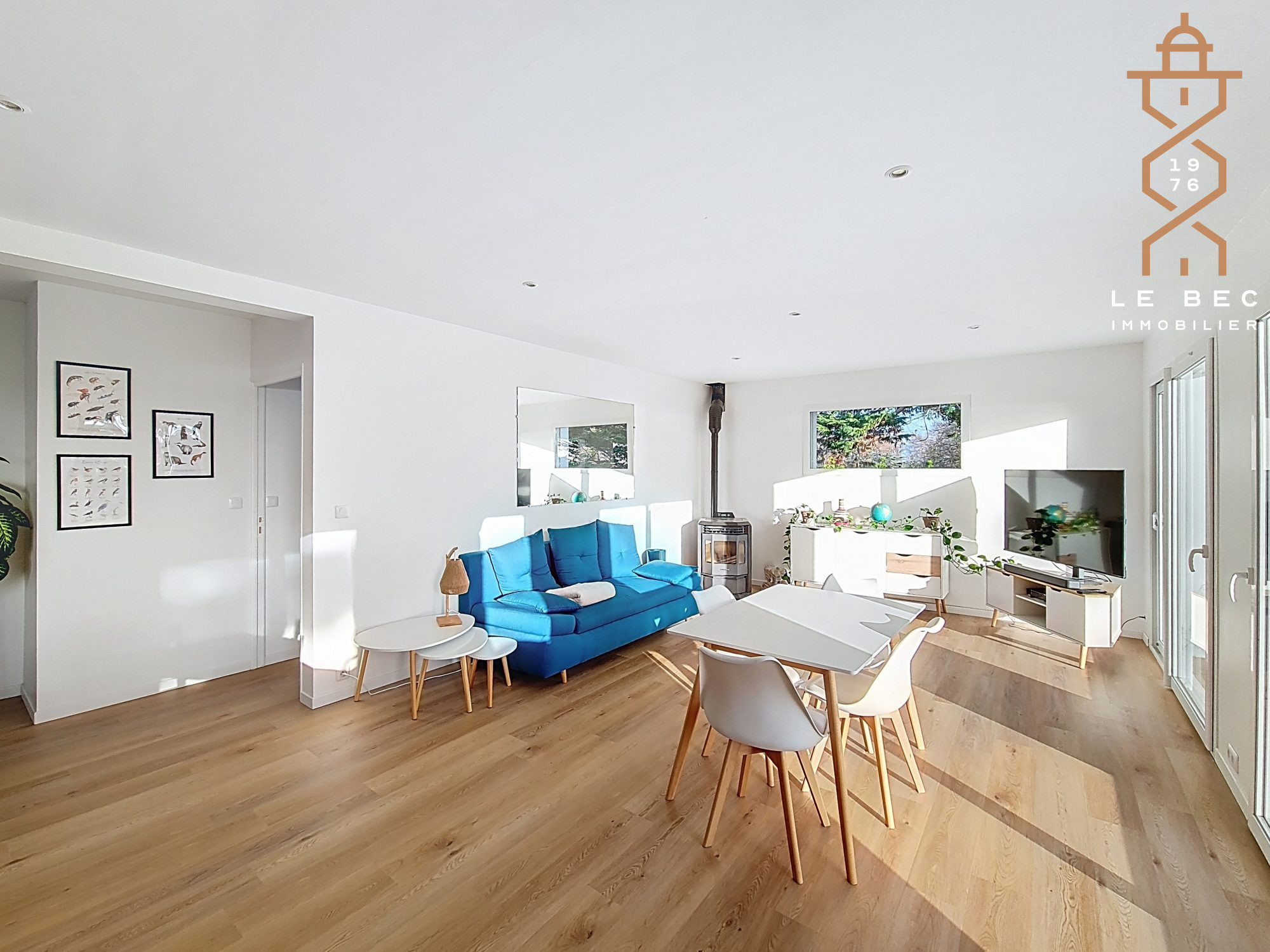 Bien: Maison rénovée vue sur Ria, 3 chambres, à vendre à Locoal-Mendon