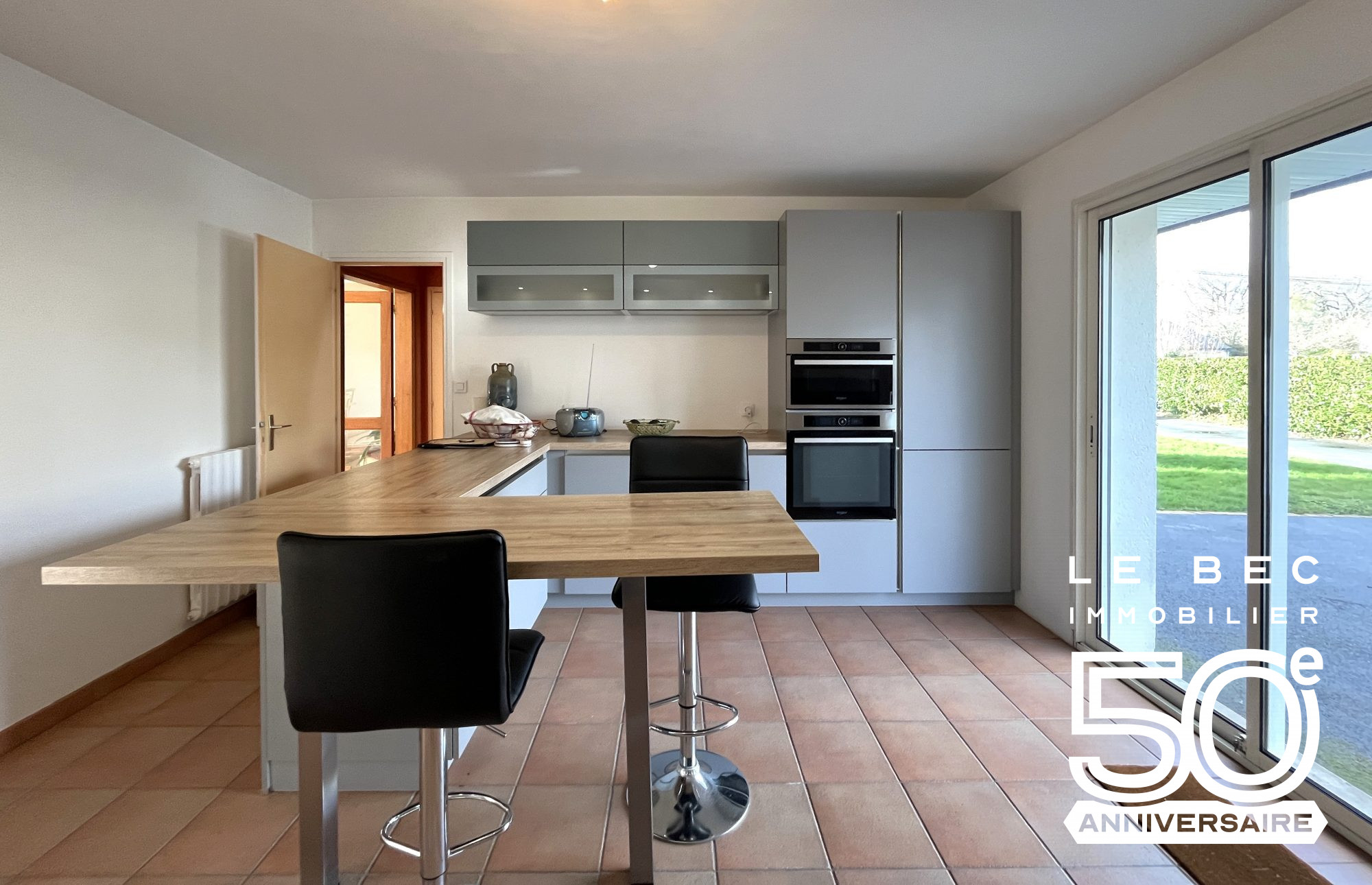 Bien: Maison familiale spacieuse sur terrain de 5800m² à Vendre - PLOUGOUMELEN
